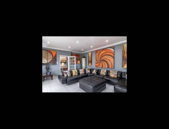 4 BEDROOM HOUSE FOR SALE IN GLENVISTA